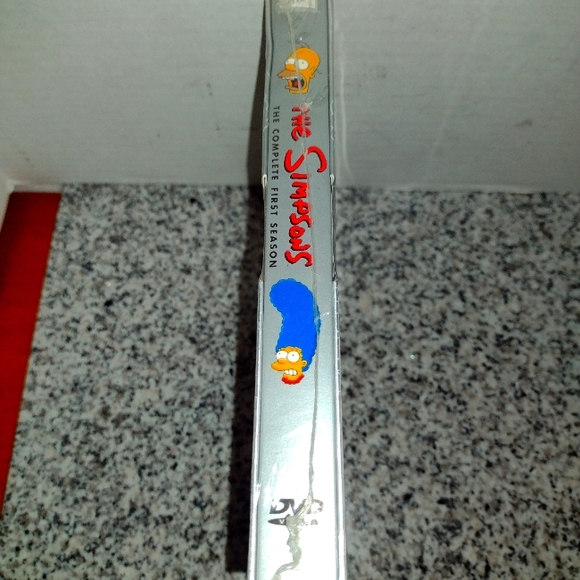 The Simpson's (The Complete First Season) DVD Collector's Edit. SEALED NEW. - Picture 2 of 5